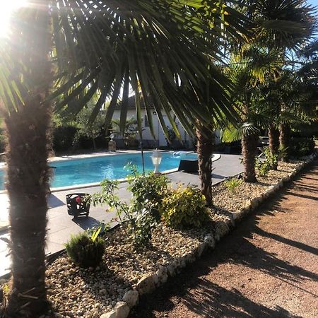 Villa Bergerac Avec Piscine エクステリア 写真
