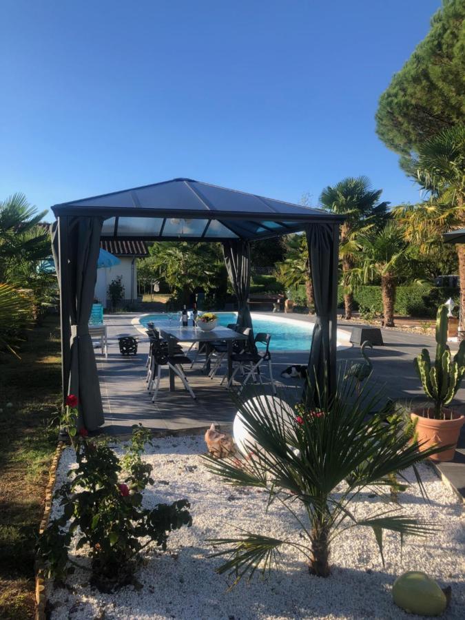 Villa Bergerac Avec Piscine エクステリア 写真